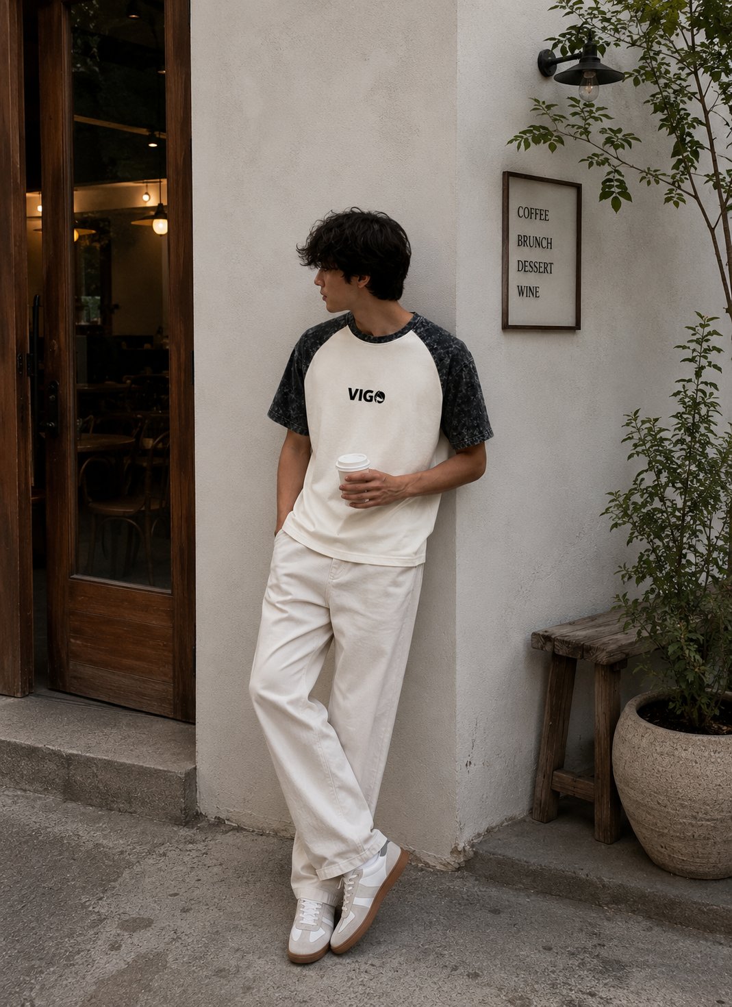 Men's Raglan T-Shirt with Contrast Sleeves and Front Print